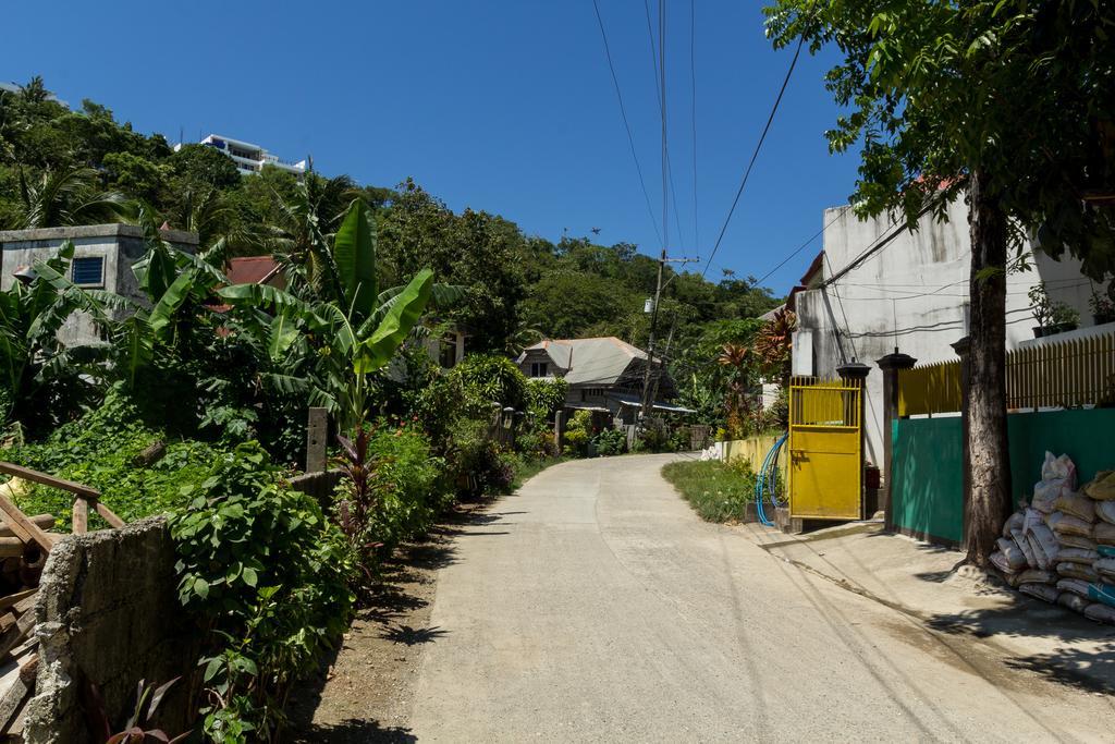 Koko'S Place Diniwid Balabag  Kültér fotó